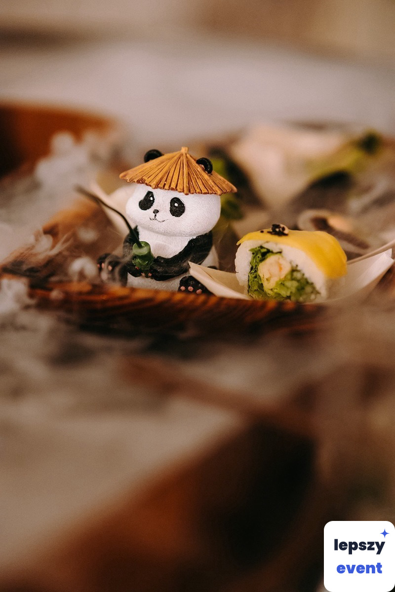 Mobilny sushi master i pokaz kulinarny | Sushi Bym Zjadł - Pływające Sushi — zdjęcie 2