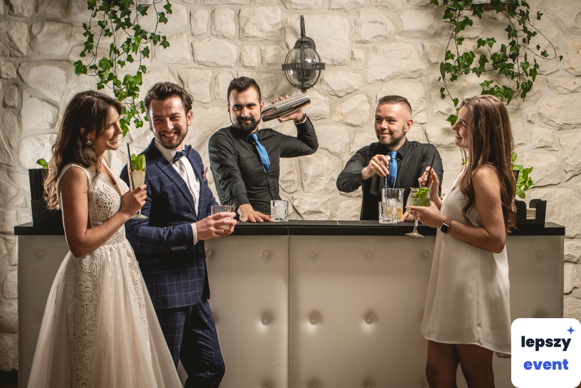 Mobilny drink bar i obsługa barmańska | Cocktail Group - Mobilny drink bar — zdjęcie 3