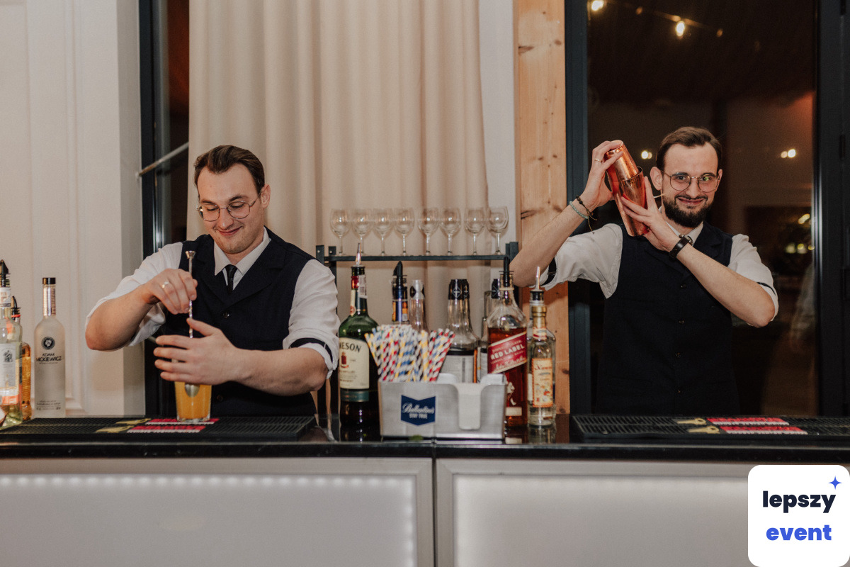 Mobilny drink bar i obsługa barmańska | Wędrująca Butelka — zdjęcie 3