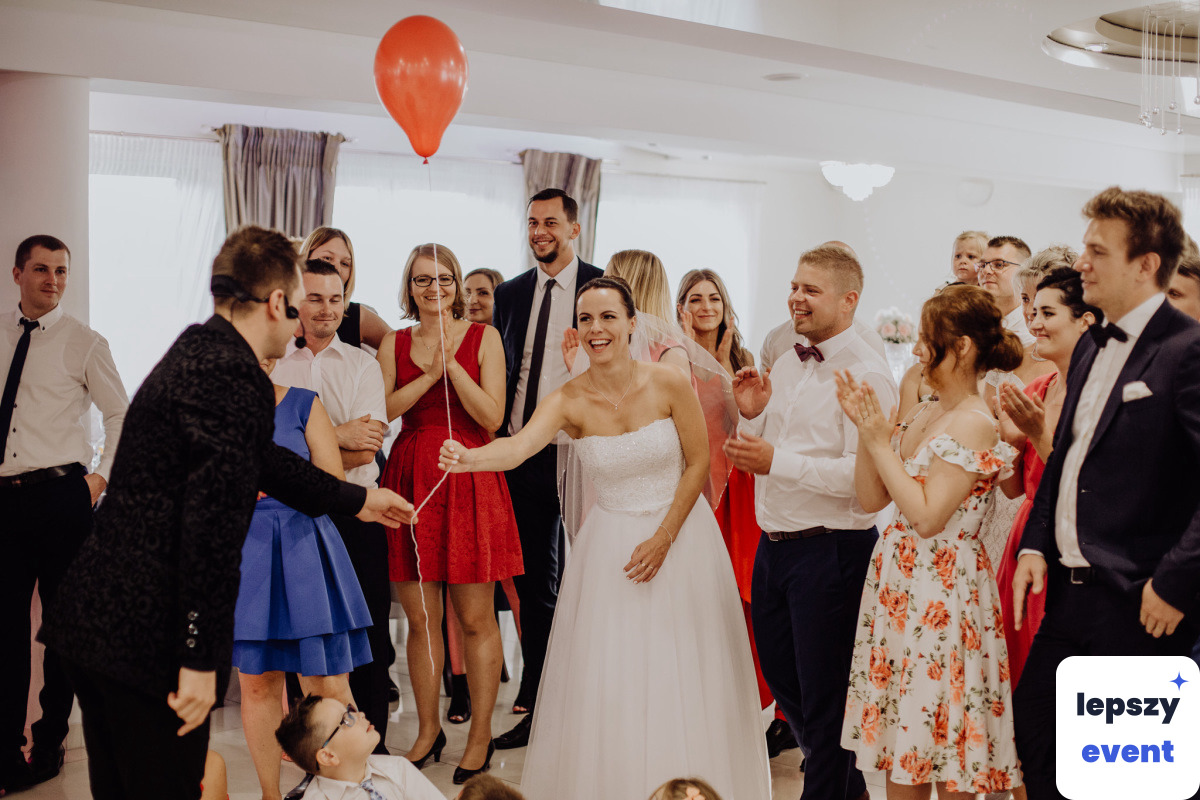 Pokaz iluzji i magia na event | Szymon Maciak - iluzjonista — zdjęcie 7