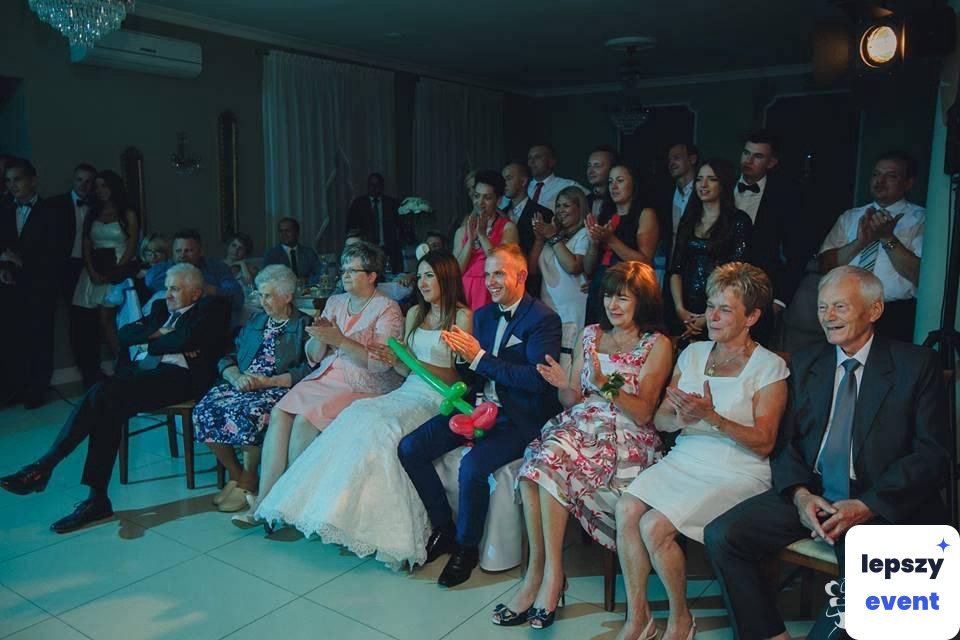 Pokaz iluzji i magia na event | Iluzjonista Piotr Szumny — zdjęcie 2