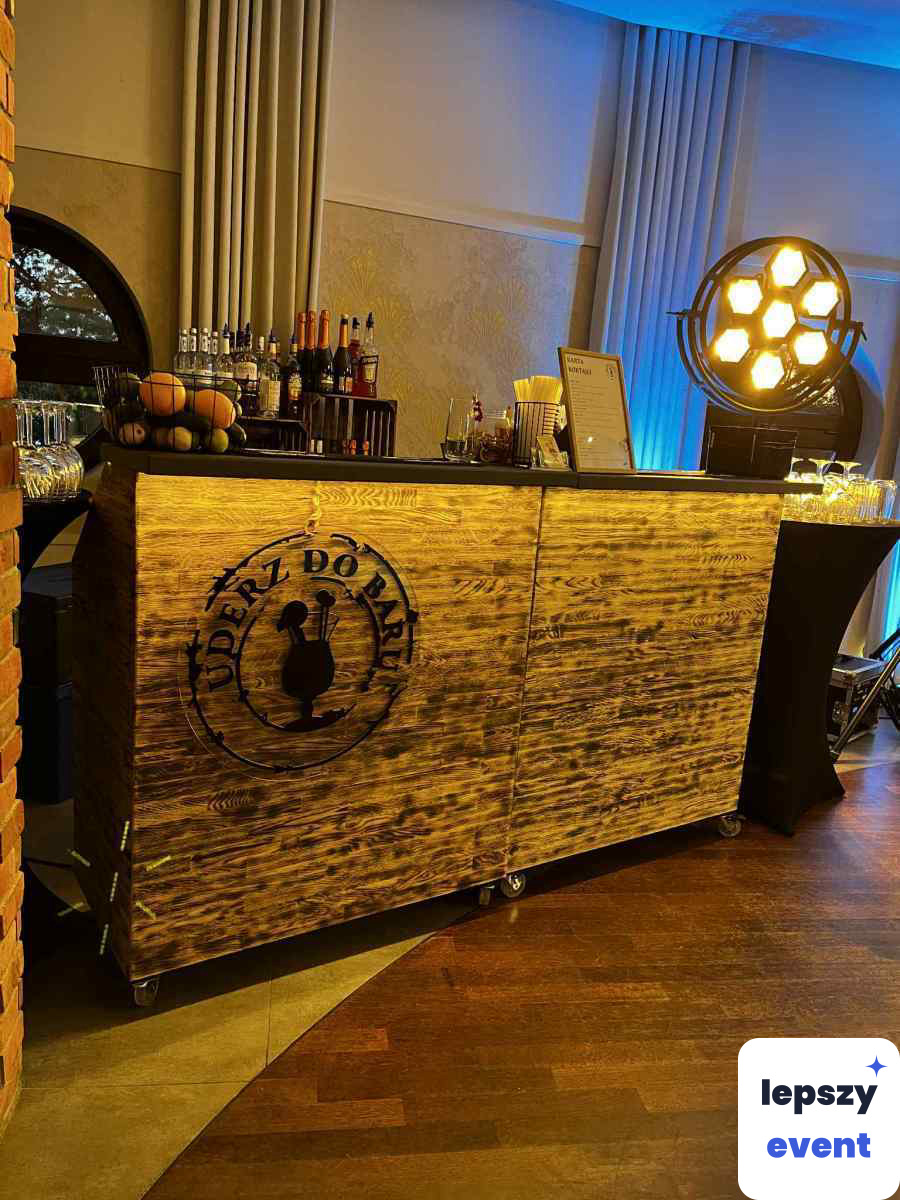 Mobilny drink bar i obsługa barmańska | Uderz Do Baru - Mobilny Drink Bar — zdjęcie 4
