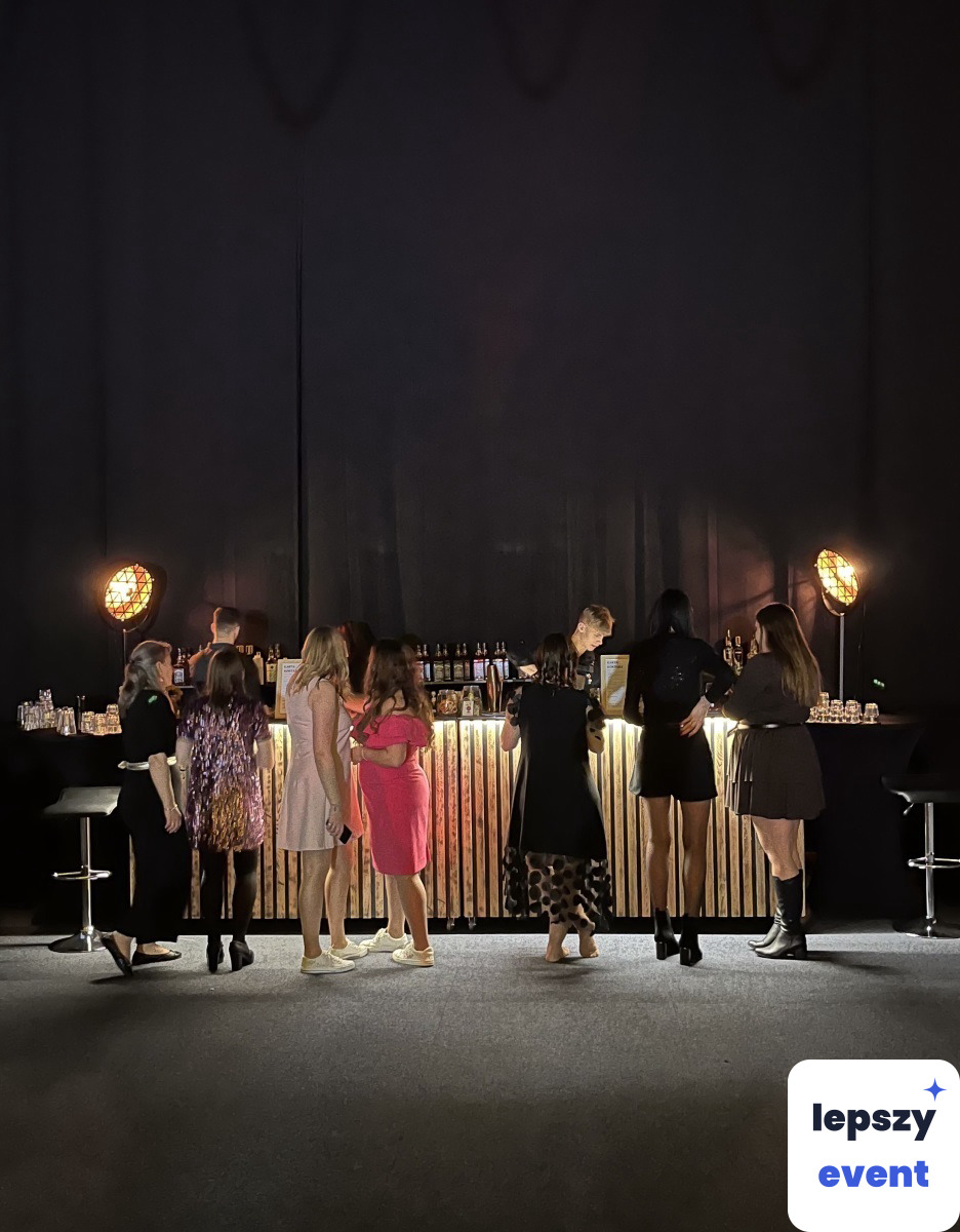 Mobilny drink bar i obsługa barmańska | Uderz Do Baru - Mobilny Drink Bar — zdjęcie 6