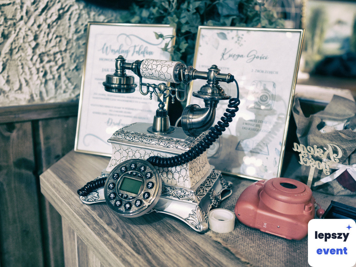Audio księga gości i telefon z nagraniami — zdjęcie 2