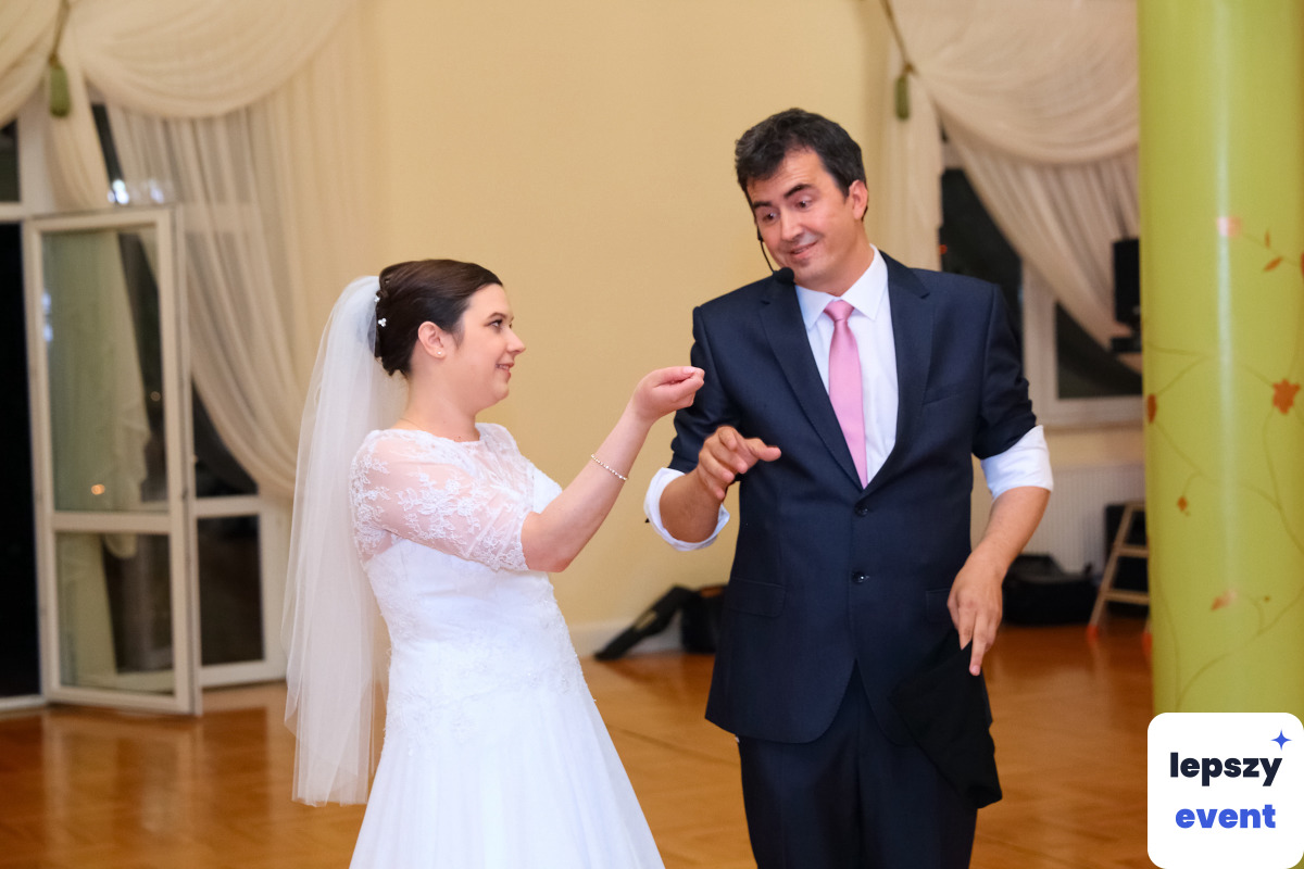 Pokaz iluzji i magia na event | Iluzjonista Sławomir Kowalski - sekret zadowolonych Gości? — zdjęcie 2
