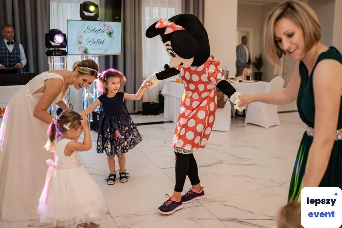 Animacje dla dzieci na event | Szczudlarz / Animacja Moc Uśmiechu — zdjęcie 4