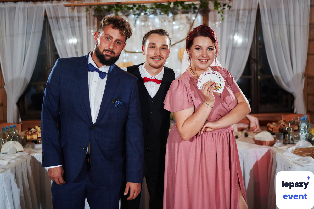 Pokaz iluzji i magia na event | Iluzjonista Przemysław Wilk — zdjęcie 3