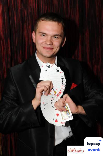 Pokaz iluzji i magia na event | ILUZJONISTA Jakub Walkowiak — zdjęcie 2
