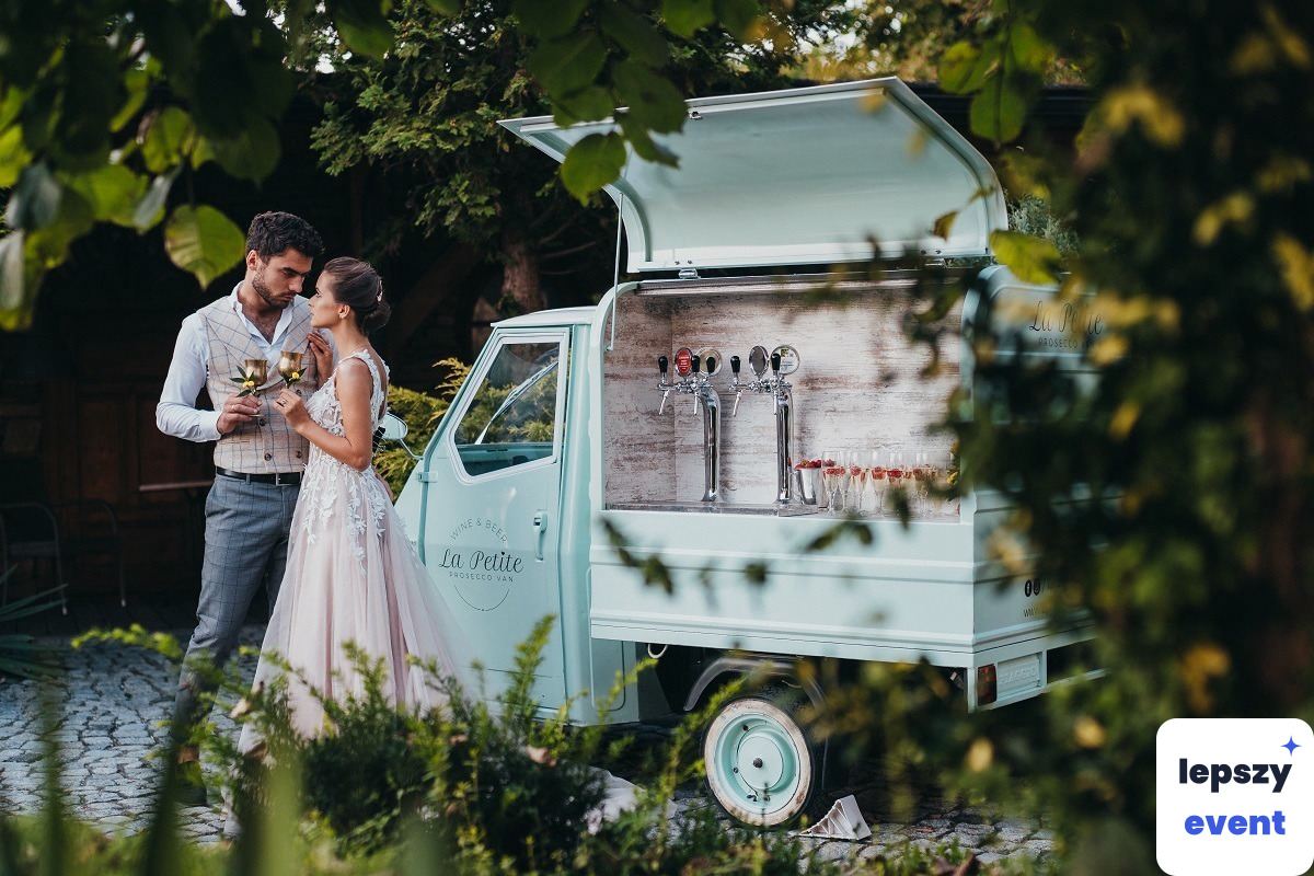 Mobilny drink bar i obsługa barmańska | La Petite Van - mobilny bar — zdjęcie 5