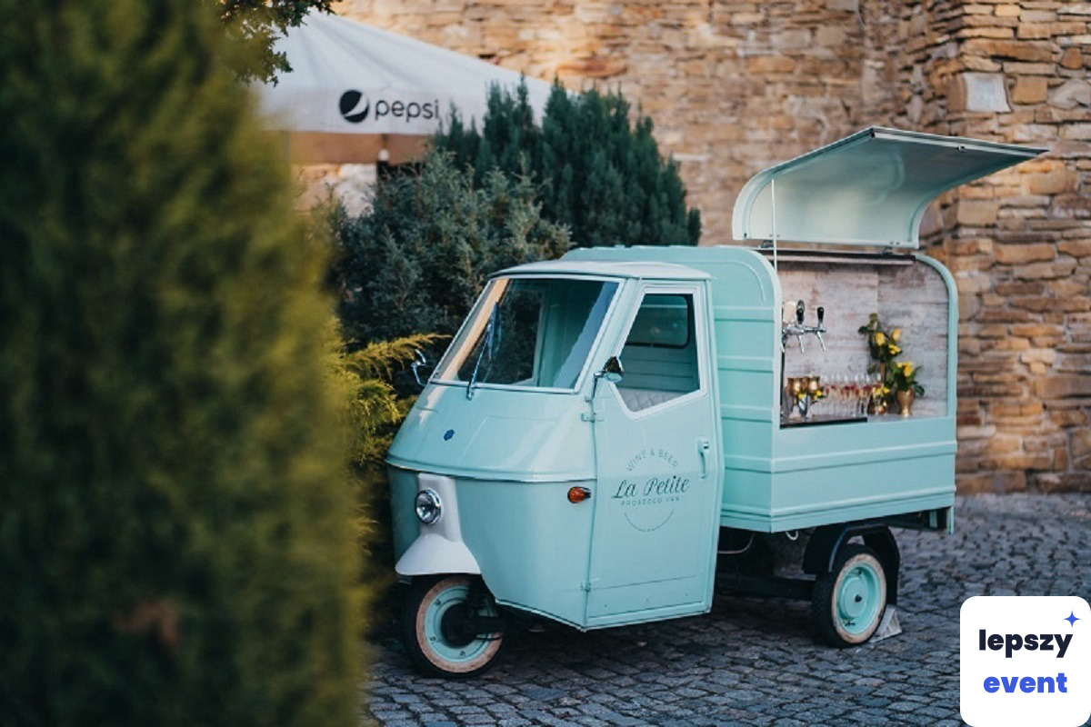 Mobilny drink bar i obsługa barmańska | La Petite Van - mobilny bar — zdjęcie 7