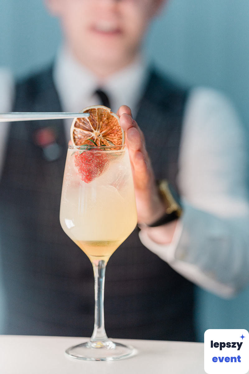 Mobilny drink bar i obsługa barmańska | Mucha nie Siada - Mobilny Drink Bar — zdjęcie 9