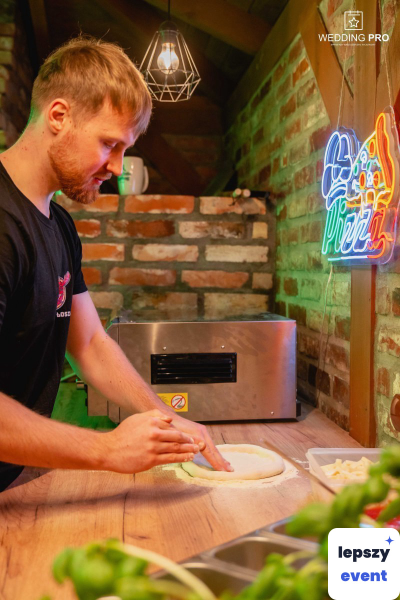 Pizza na żywo i mobilna strefa jedzenia | Pizza u Łosia - Pizza na żywo — zdjęcie 7