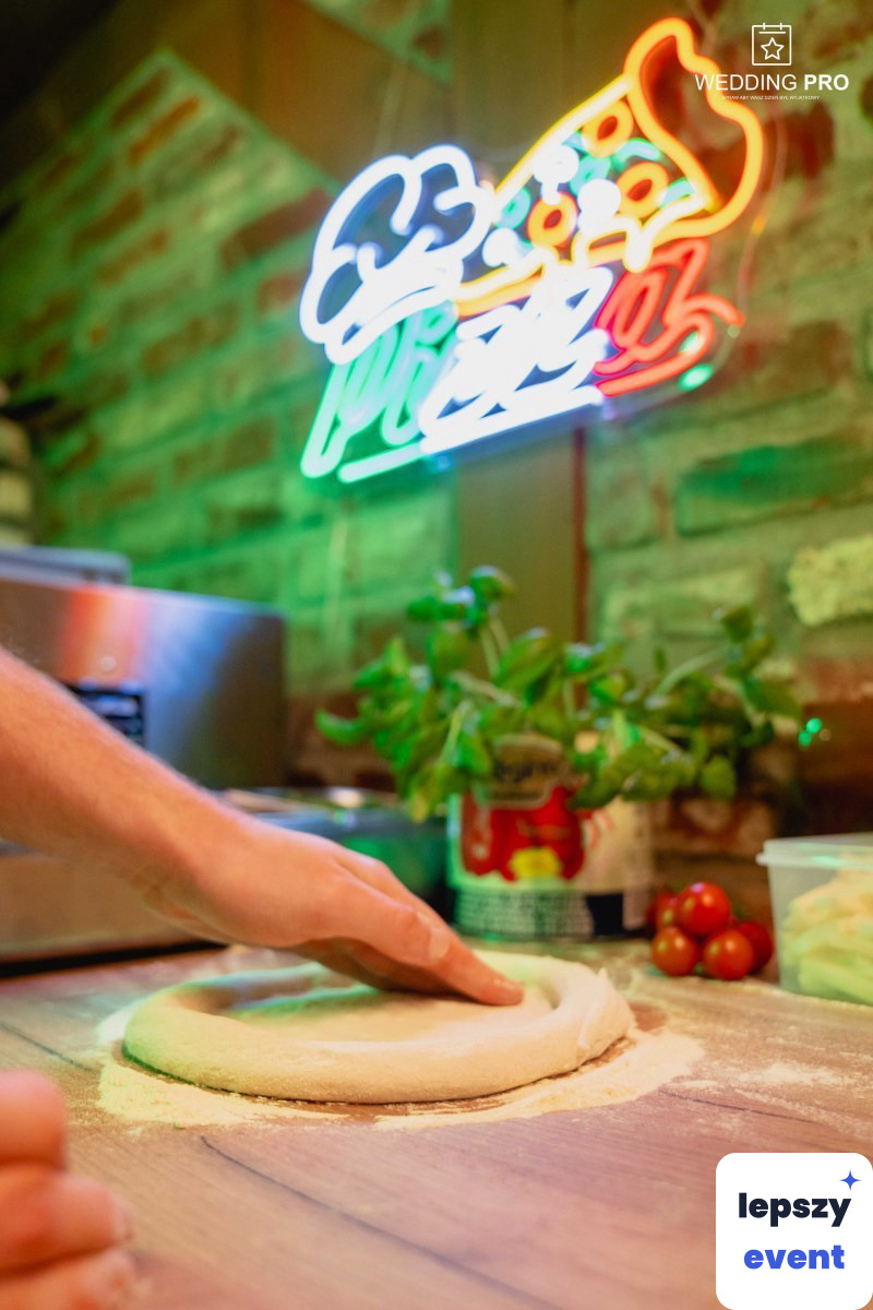 Pizza na żywo i mobilna strefa jedzenia | Pizza u Łosia - Pizza na żywo — zdjęcie 8