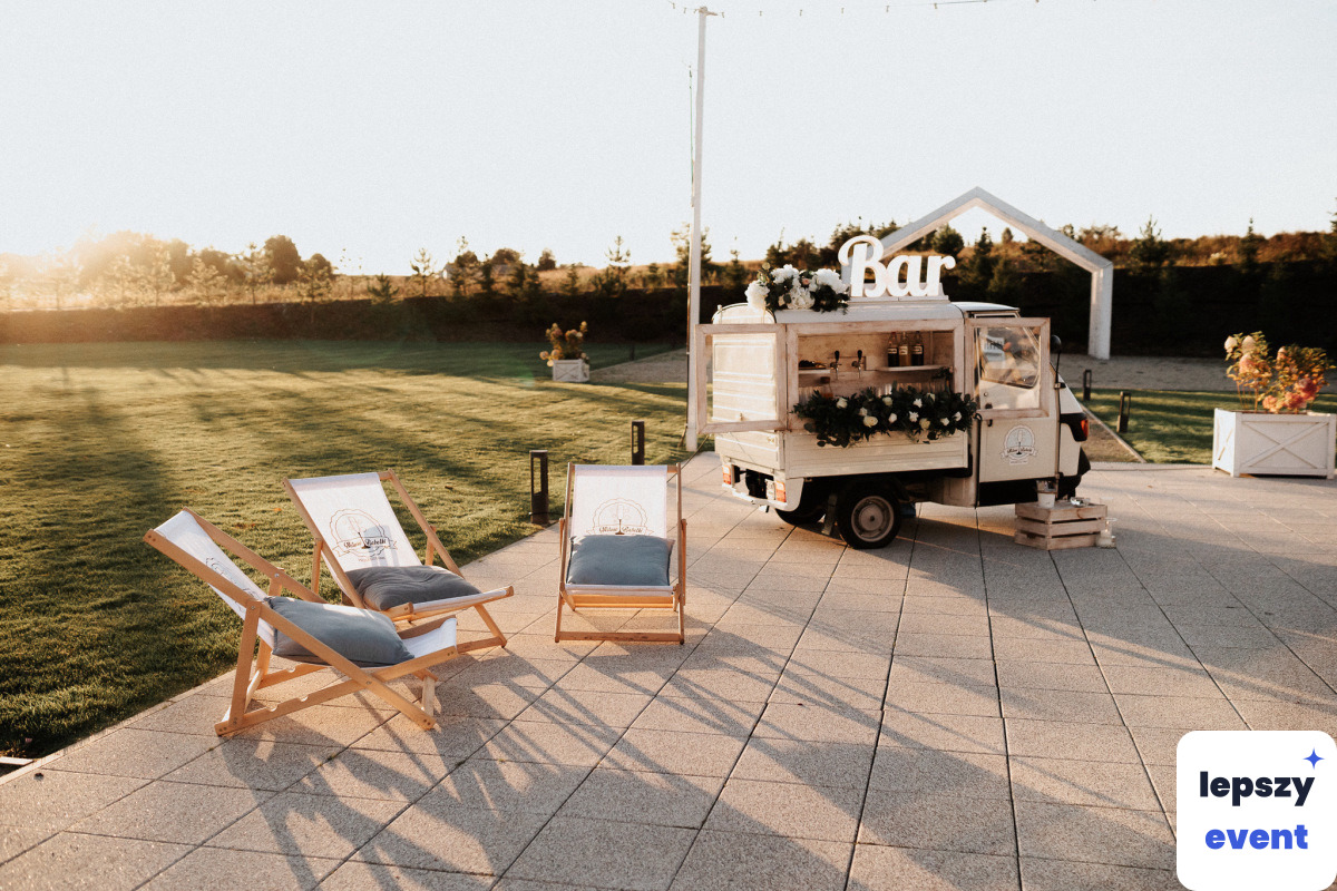 Mobilny drink bar i obsługa barmańska | Miłość&Bąbelki - Van — zdjęcie 4