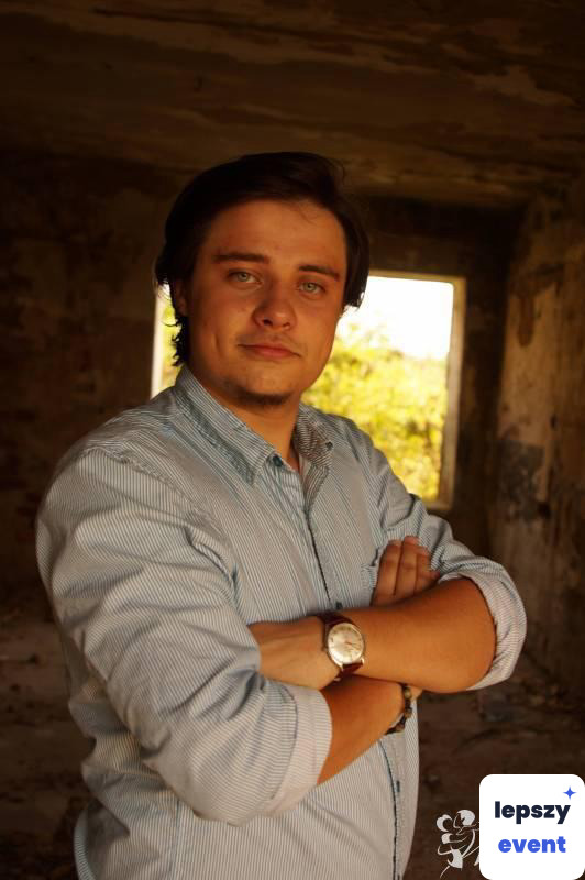 Pokaz iluzji i magia na event | Iluzjonista i mentalista Adrian Rajczakowski - NOWY WYMIAR ILUZJI — zdjęcie 3