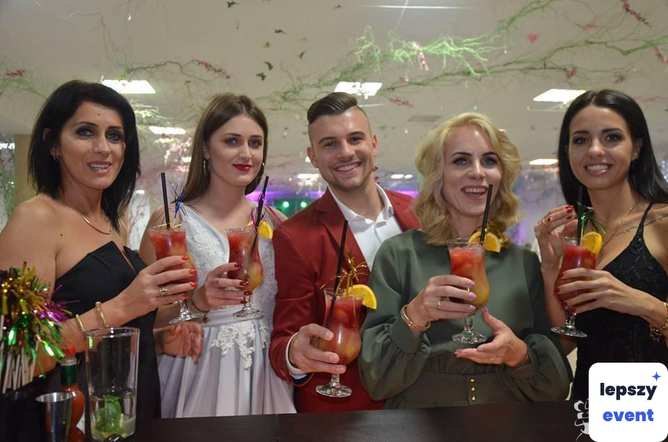 Mobilny drink bar i obsługa barmańska | Drink bar Dragon + teledysk — zdjęcie 7