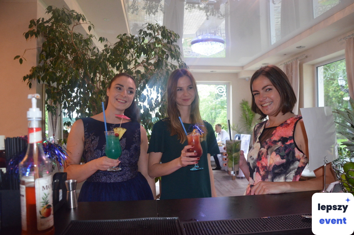 Mobilny drink bar i obsługa barmańska | Drink bar Dragon + teledysk — zdjęcie 10