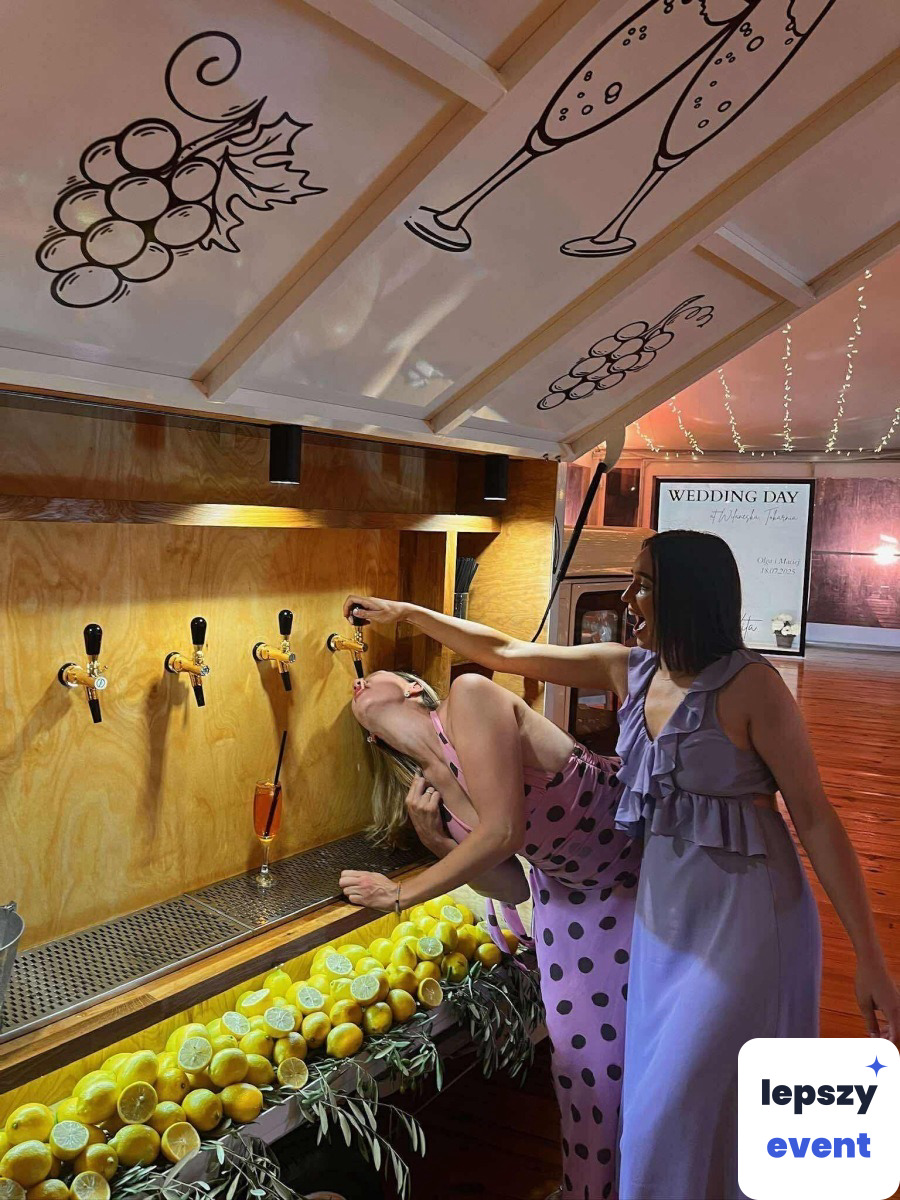 Mobilny drink bar i obsługa barmańska | La Bollicina - van mobilny bar — zdjęcie 5