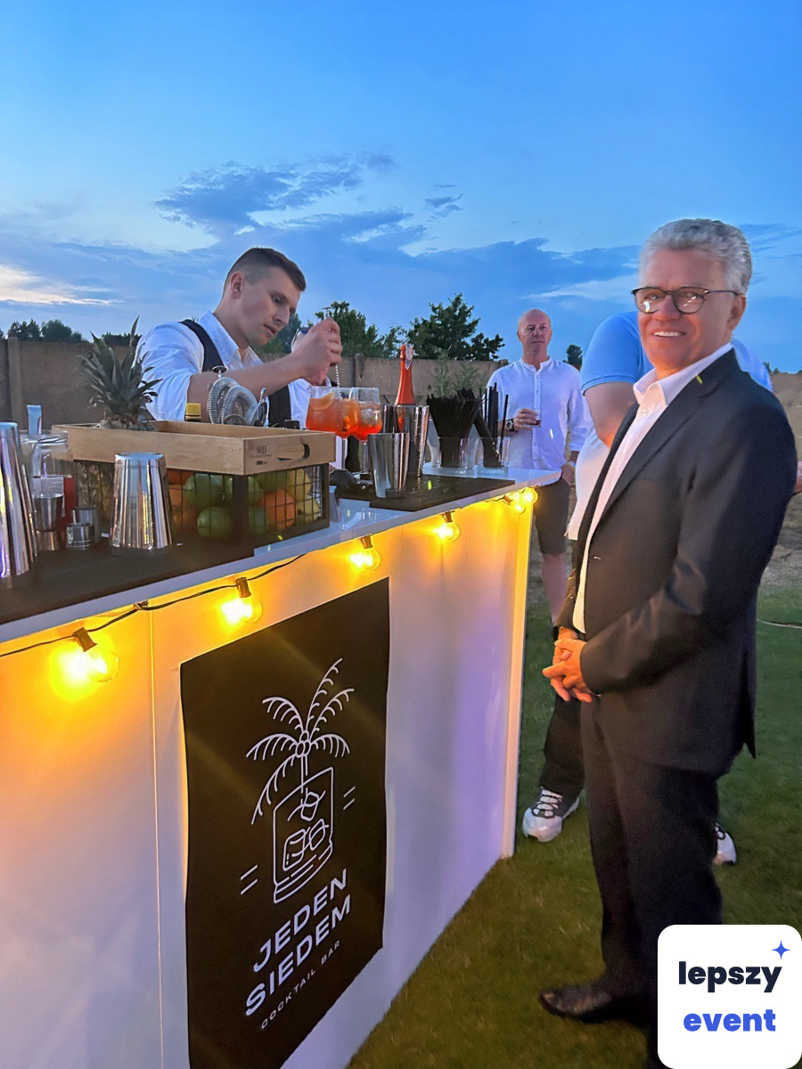 Mobilny bar i obsługa napojów | Jeden Siedem Cocktail Bar — zdjęcie 2