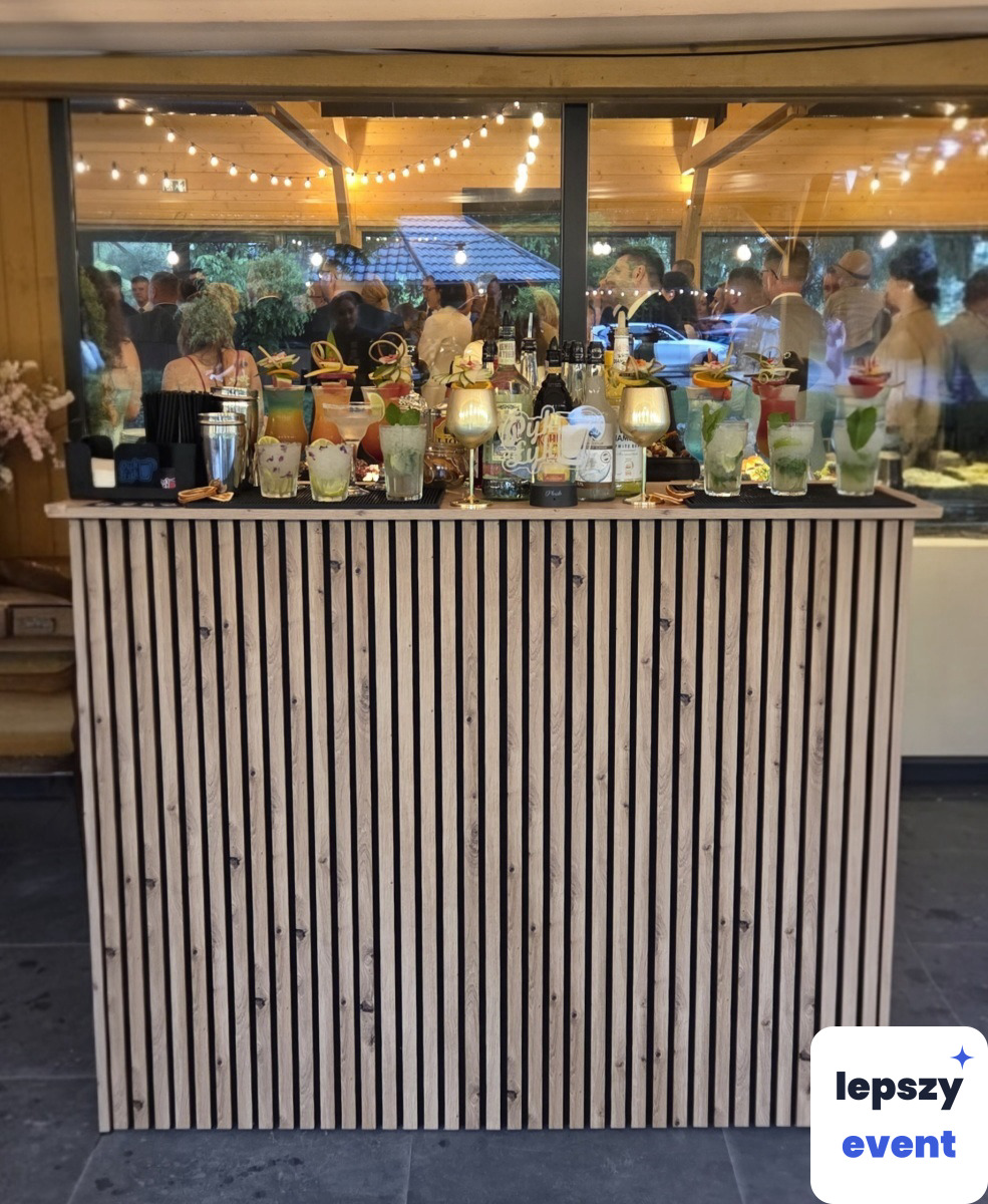 Mobilny drink bar i obsługa barmańska | PYK ŁYK drink bar — zdjęcie 2
