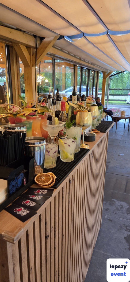 Mobilny drink bar i obsługa barmańska | PYK ŁYK drink bar — zdjęcie 6