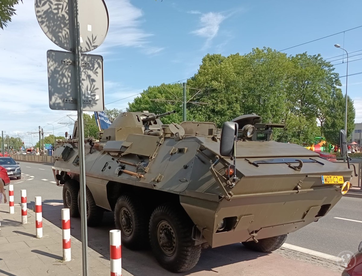 Wóz opancerzony SKOT na wesele i event — zdjęcie 7