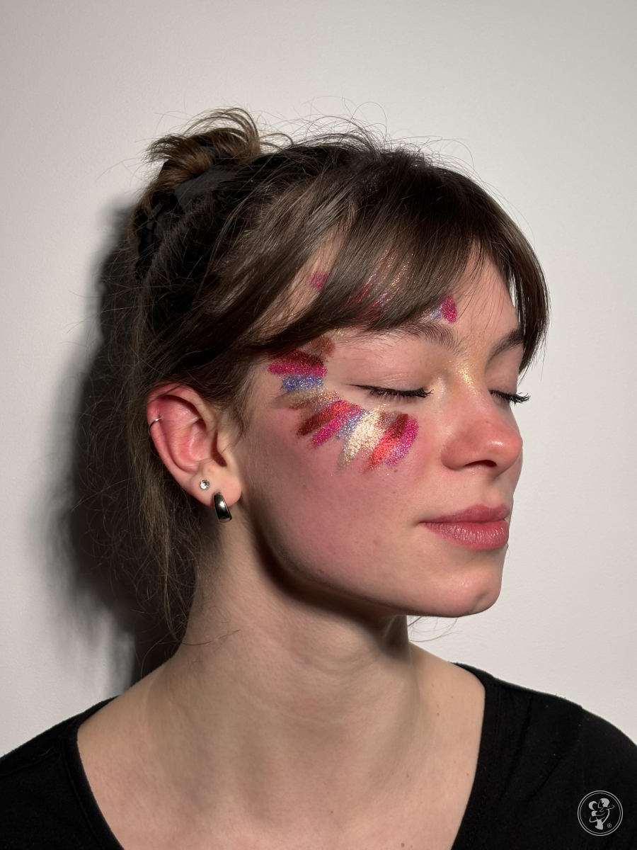 Glitter makeup i brokatowa strefa atrakcji | Błyskoteka - Glitter Makeup — zdjęcie 4