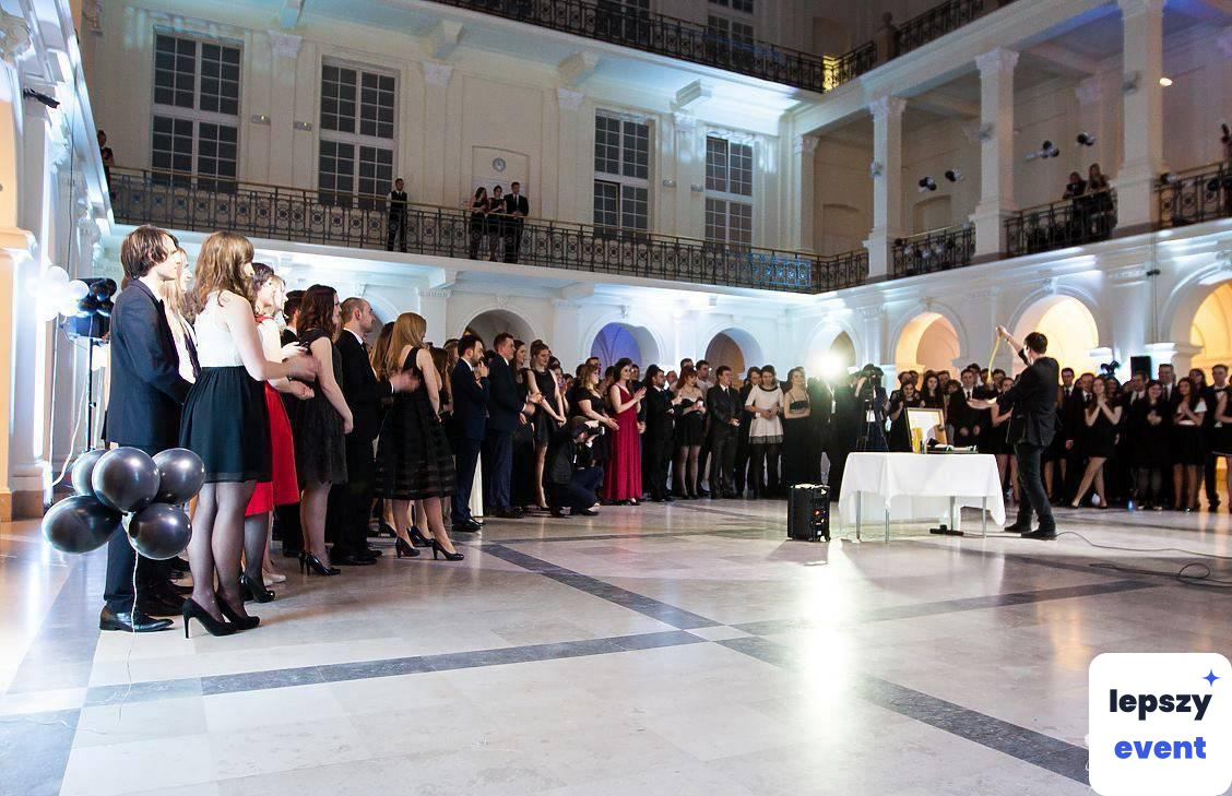 Pokaz iluzji i magia na event | Iluzjonista Maciej Piskorz- Pokazy iluzji — zdjęcie 4