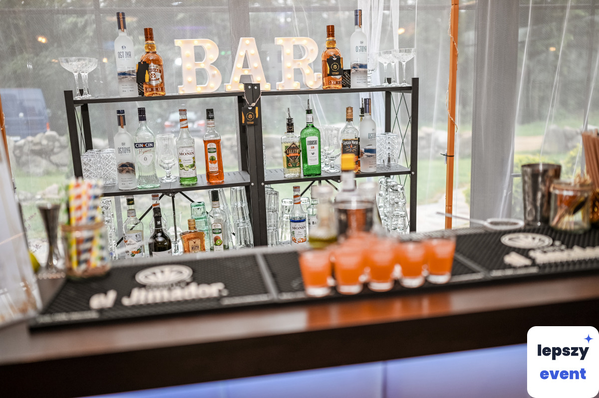 Mobilny drink bar i obsługa barmańska | On The Rocks Bar obsługa barmańska — zdjęcie 8