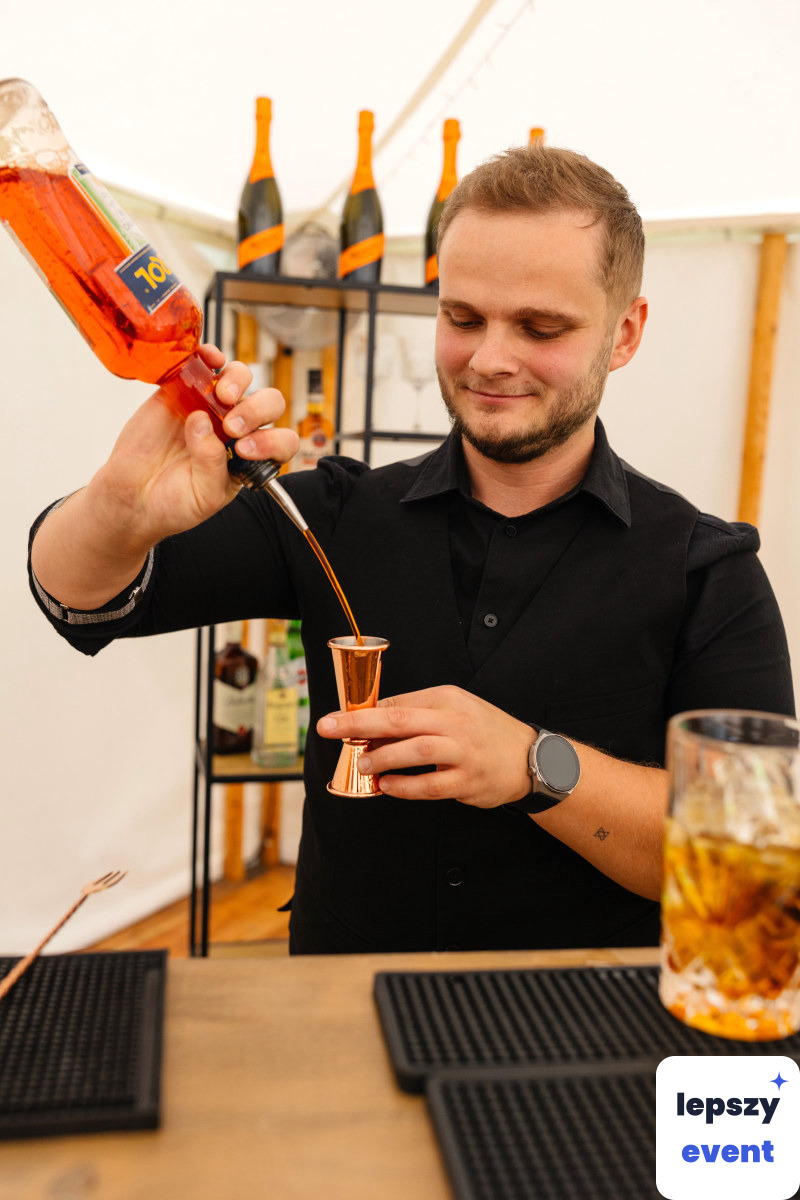 Mobilny drink bar i obsługa barmańska | Zaszejkerowani Drink Bar — zdjęcie 3