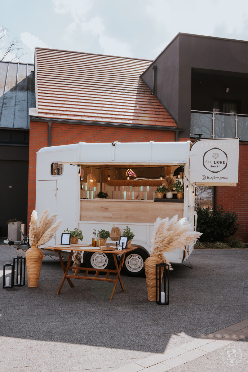 Mobilna pizza na eventy | BazyLiOVE Smaki -Pizza na przyjęcie — 10