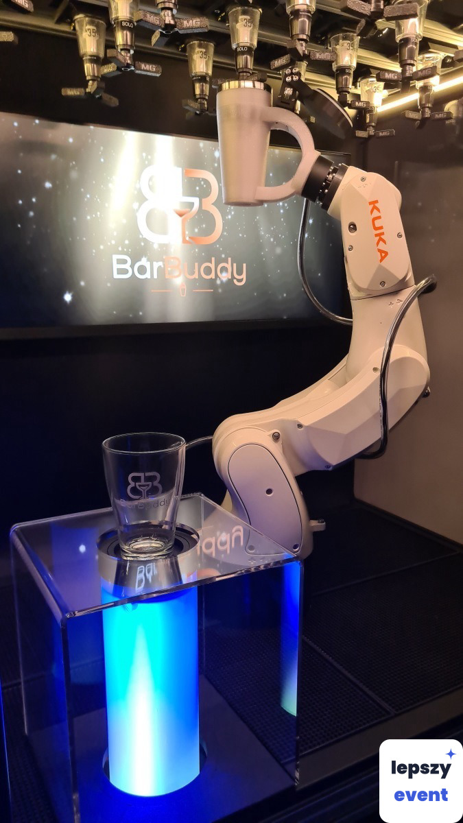 Mobilny drink bar i obsługa barmańska | BarBuddy robot barmański — zdjęcie 7