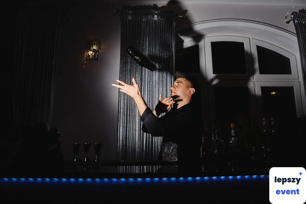 Mobilny drink bar i obsługa barmańska | OYZI BAR - usługi barmańskie — zdjęcie 2