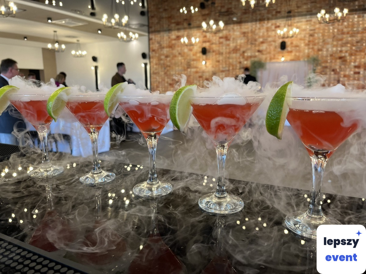 Mobilny drink bar i obsługa barmańska | OYZI BAR - usługi barmańskie — zdjęcie 4