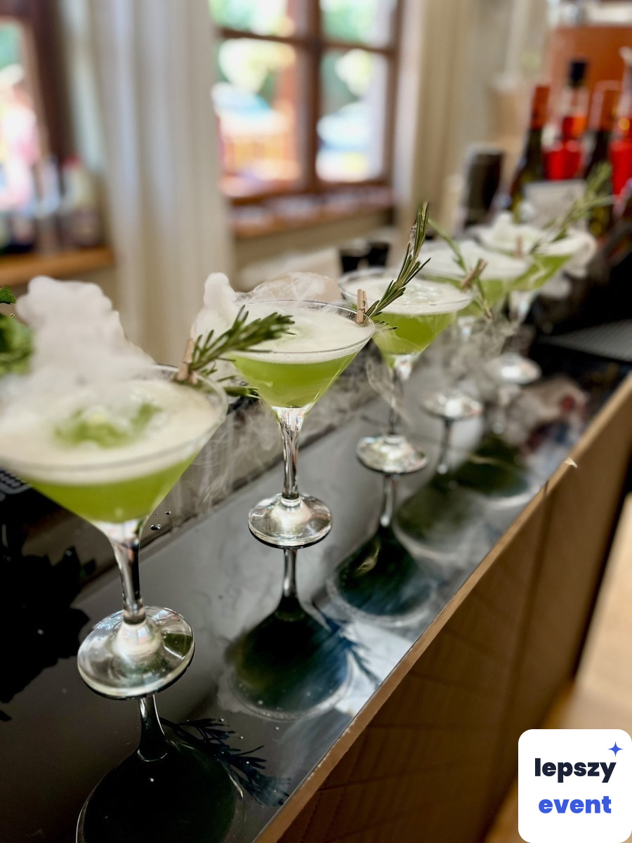 Mobilny drink bar i obsługa barmańska | OYZI BAR - usługi barmańskie — zdjęcie 10