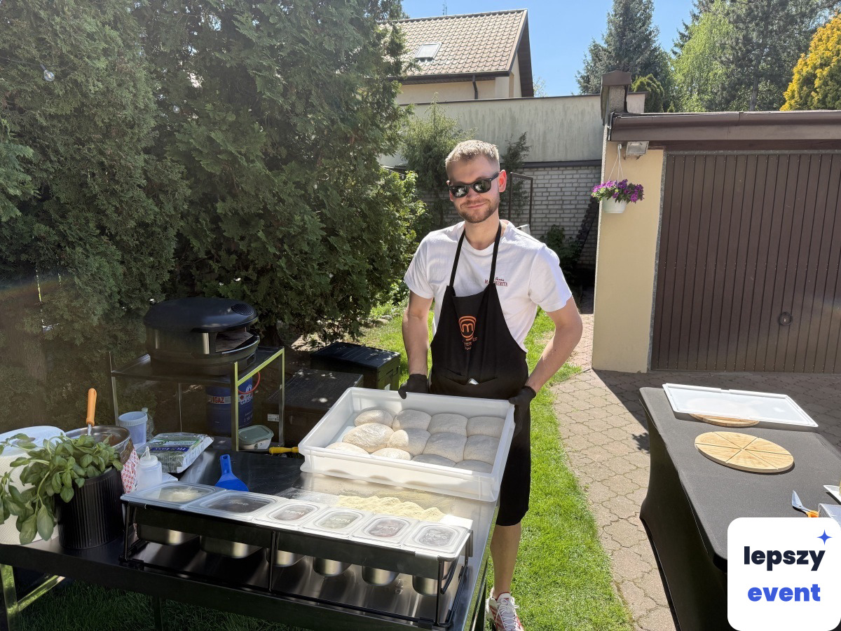 Pizza na żywo i mobilna strefa jedzenia | Domani Migliore Pizza — zdjęcie 6