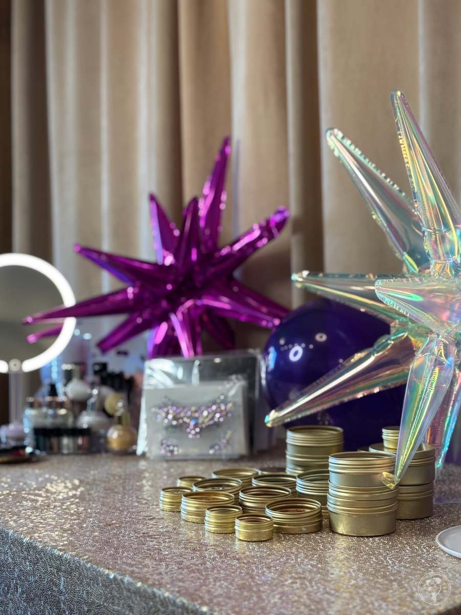 Glitter makeup i brokatowa strefa atrakcji | Błyskoteka - Glitter Makeup — zdjęcie 2