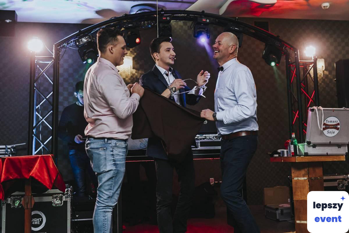 Pokaz iluzji i magia na event | Iluzjonista Tomasz Soja — zdjęcie 3