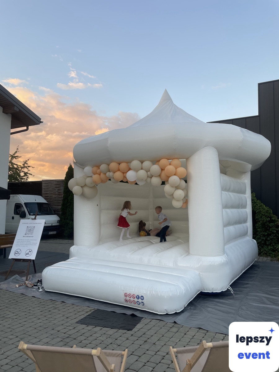 Unikatowa atrakcja eventowa | Zamek dmuchany — zdjęcie 2