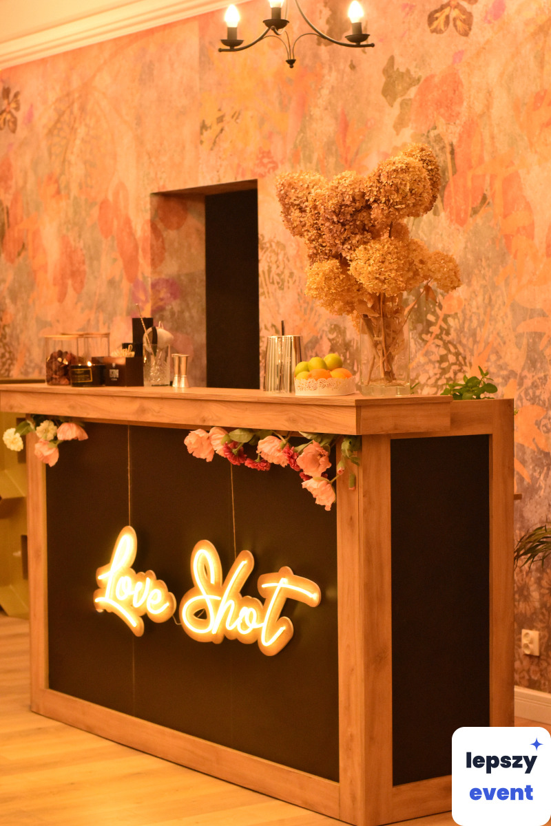 Mobilny drink bar i obsługa barmańska | LOVESHOT Bar — zdjęcie 2