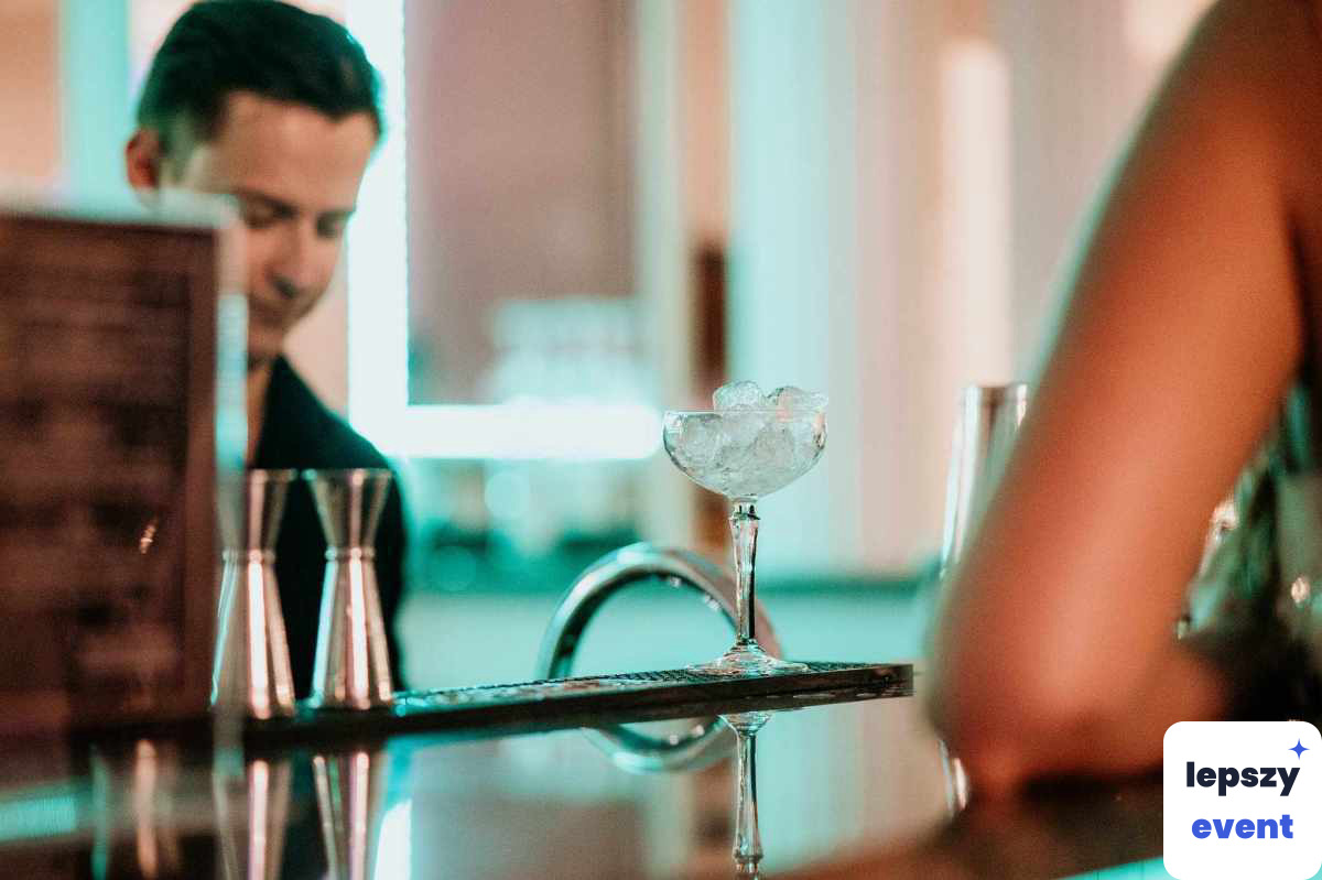 Mobilny drink bar i obsługa barmańska | LOVESHOT Bar — zdjęcie 10
