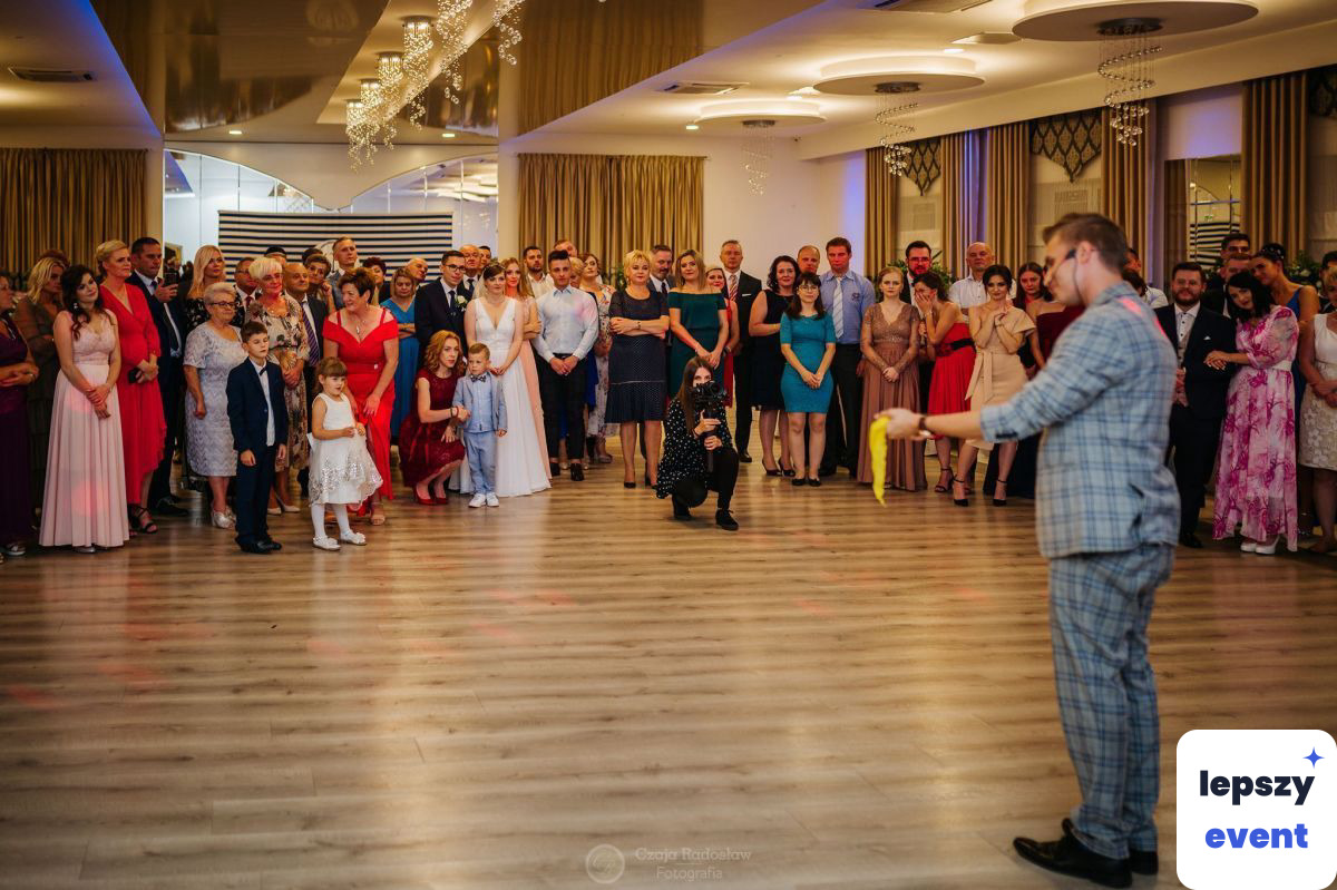 Pokaz iluzji i magia na event | Iluzjonista Piotr Malanowski — zdjęcie 4