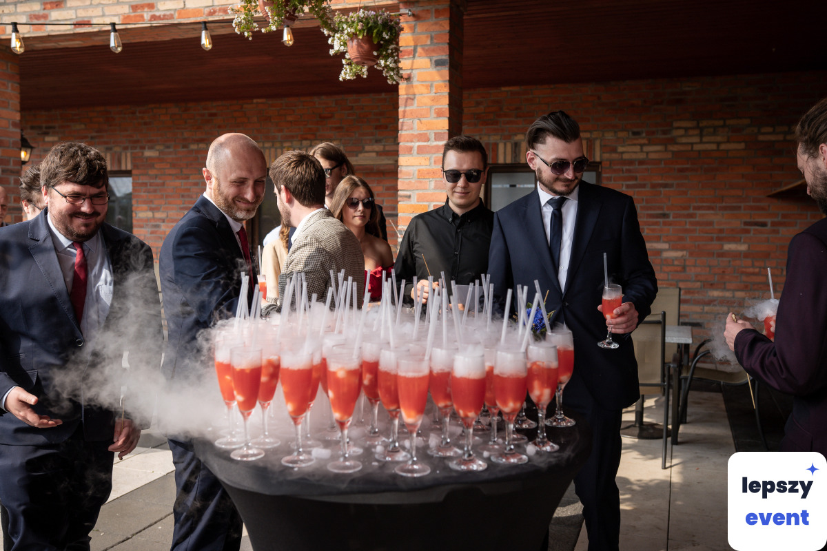 Mobilny drink bar i obsługa barmańska | Mikstura - Usługi Barmańskie — zdjęcie 5