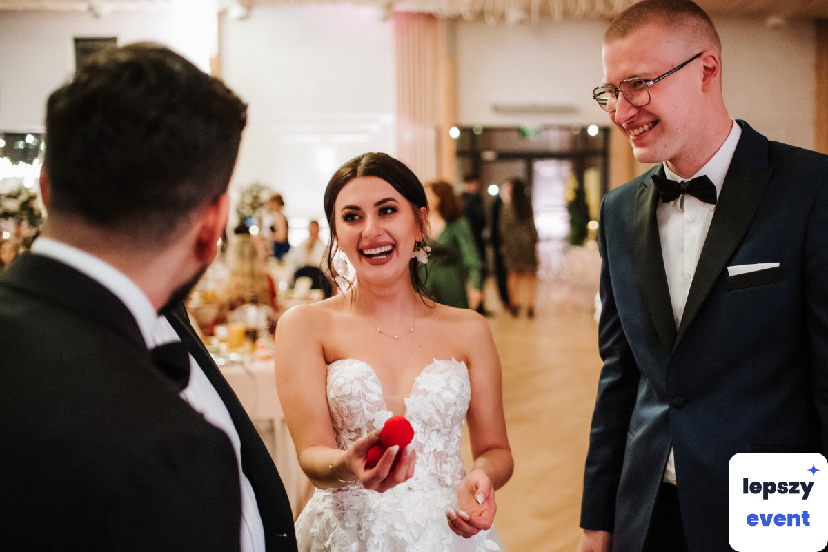 Pokaz iluzji i magia na event | Pokaz Iluzji - Iluzjonista i Mistrz Ucieczek — zdjęcie 2