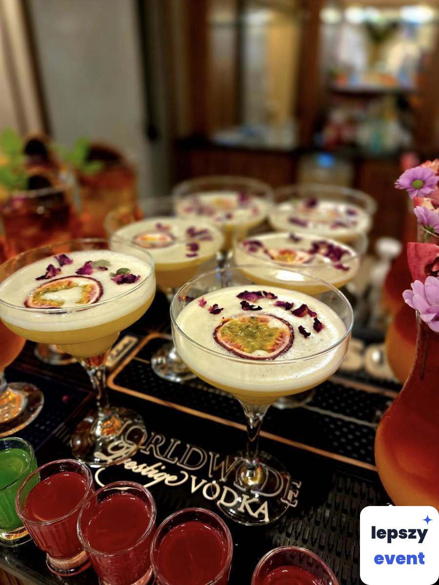 Mobilny drink bar i obsługa barmańska | Event Cocktails — zdjęcie 3
