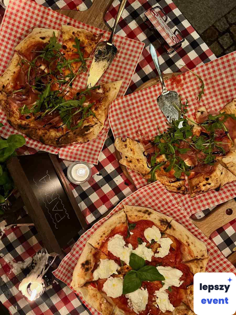 Pizza na żywo i mobilna strefa jedzenia | Piccka mobilna pizza — zdjęcie 4