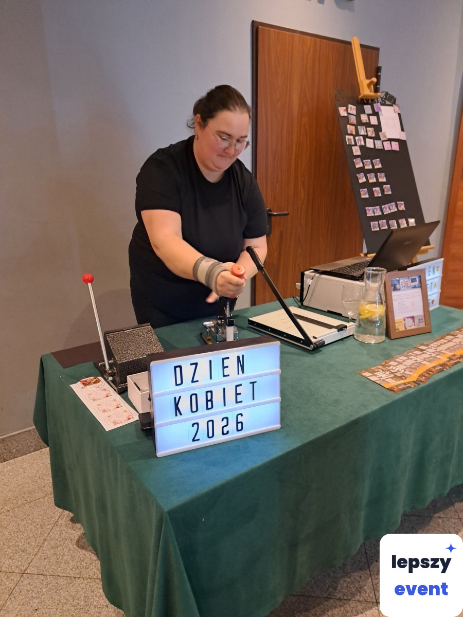 Magnesy pamiątkowe tworzone podczas eventu | KreatywnaMagnetycznie - fotomagnesy — zdjęcie 10