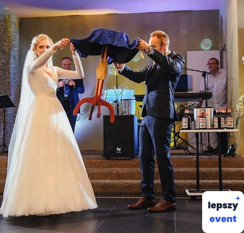 Pokaz iluzji i magia na event | Iluzjonista Łukasz Ogonowski — zdjęcie 4