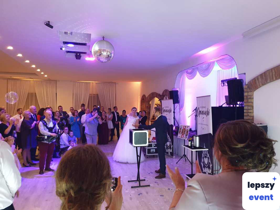 Pokaz iluzji i magia na event | Iluzjonista Łukasz Ogonowski — zdjęcie 5