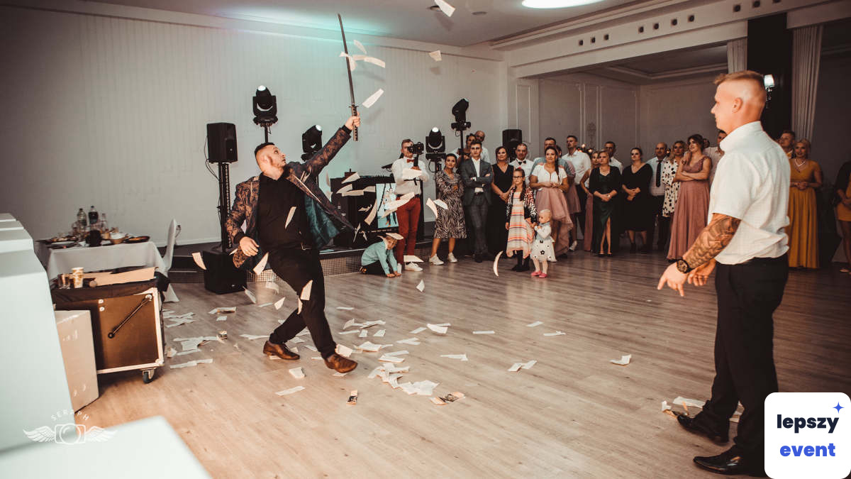 Pokaz iluzji i magia na event | Iluzjonista / POKAZ ILUZJI JUŻ OD 1000 ZŁ! — zdjęcie 2